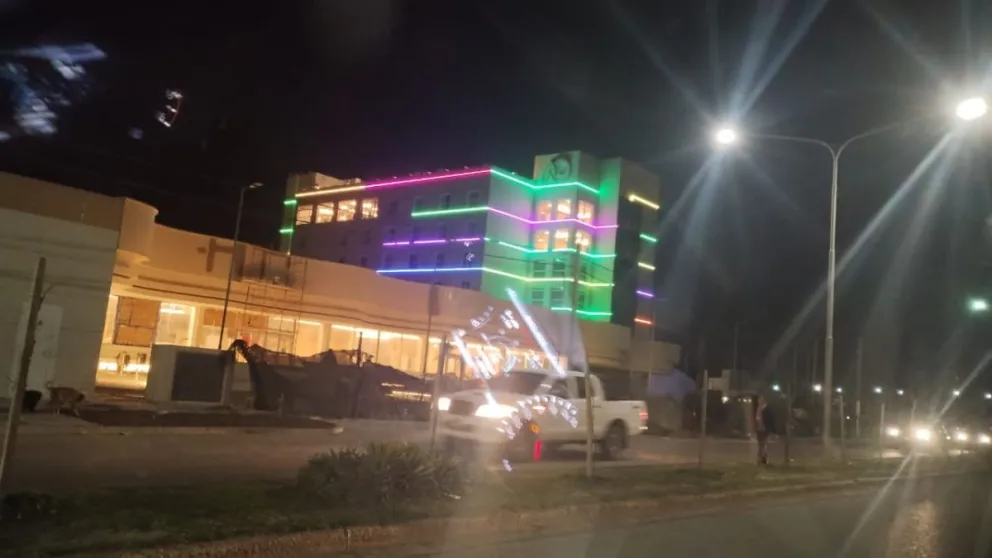 Probaron luces en la obra del casino
