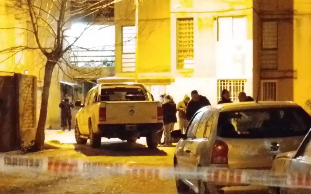 Apareció la Amarok robada: estaba en el barrio 20 de Junio