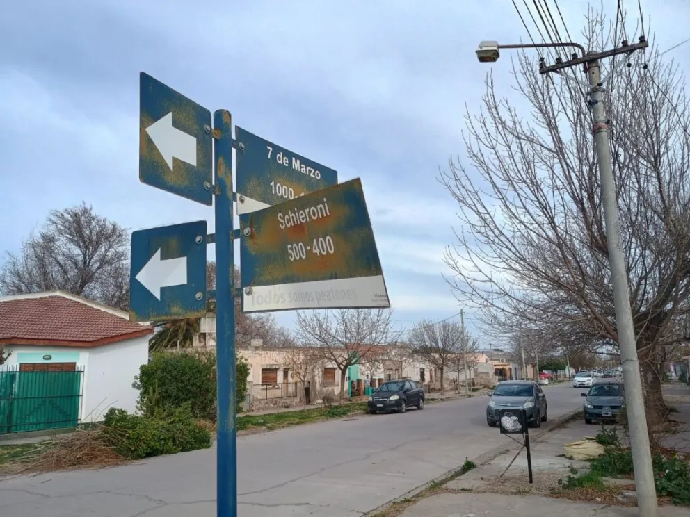 Intiman a una familia a desalojar un pequeño caserío por usurpación