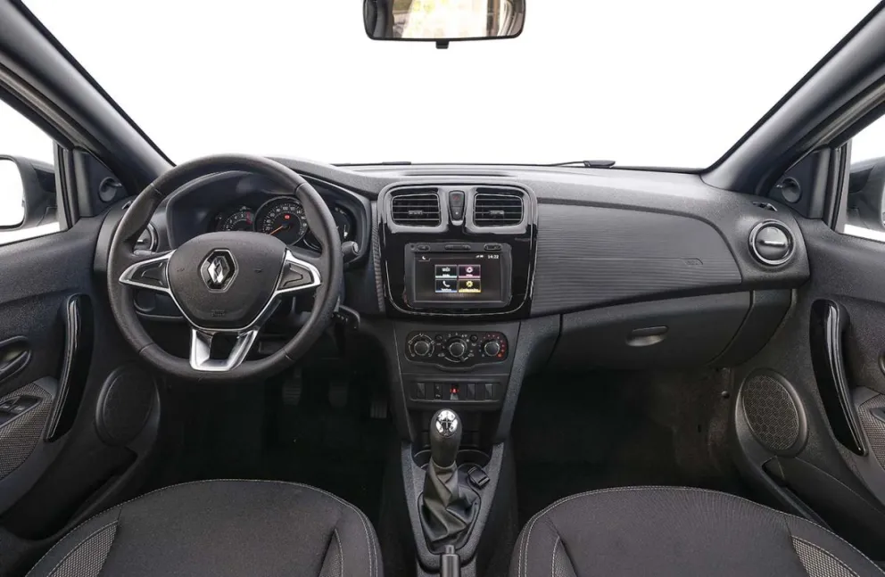 Le secuestraron el auto a una viedmense y ahora se cobrará hasta el último centavo
