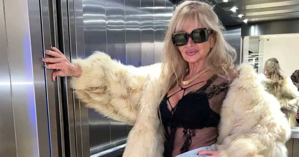 Las durísimas críticas a Isabel de Negri por una foto hot junto a su hijo