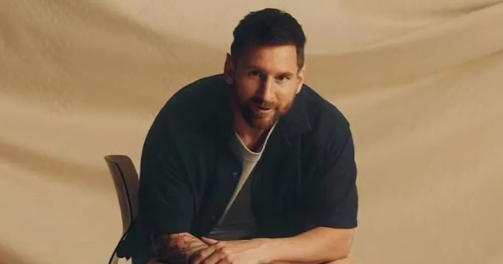 Cómo es la versión Messi de las zapatillas más virales del año