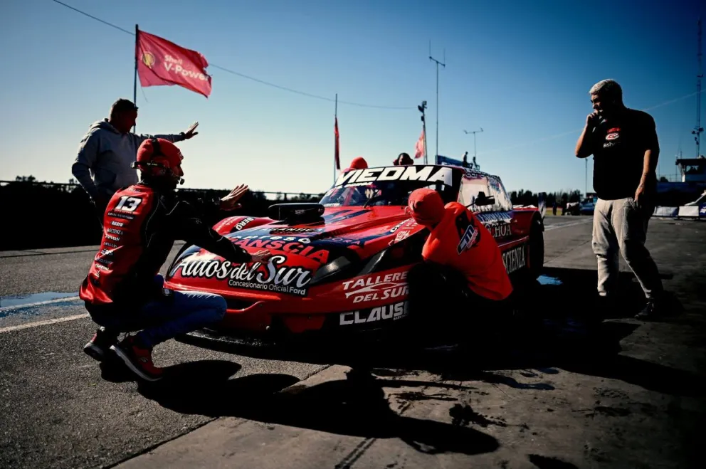 Benjamín Ochoa se quedó con la Pole y largará primero en la final