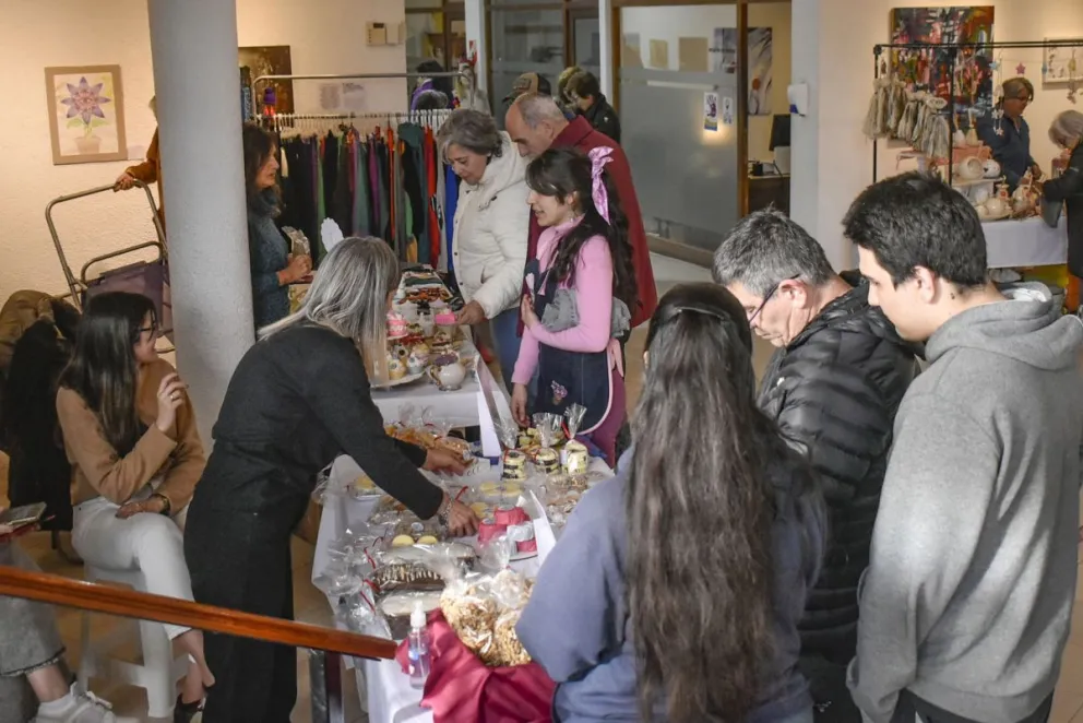 A puro diseño: se realizó una nueva edición de la "Feria de la Muni"