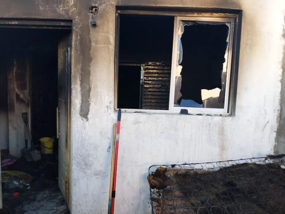 Cadena solidaria por el incendio en Patagones: "En la casa se perdió todo" 
