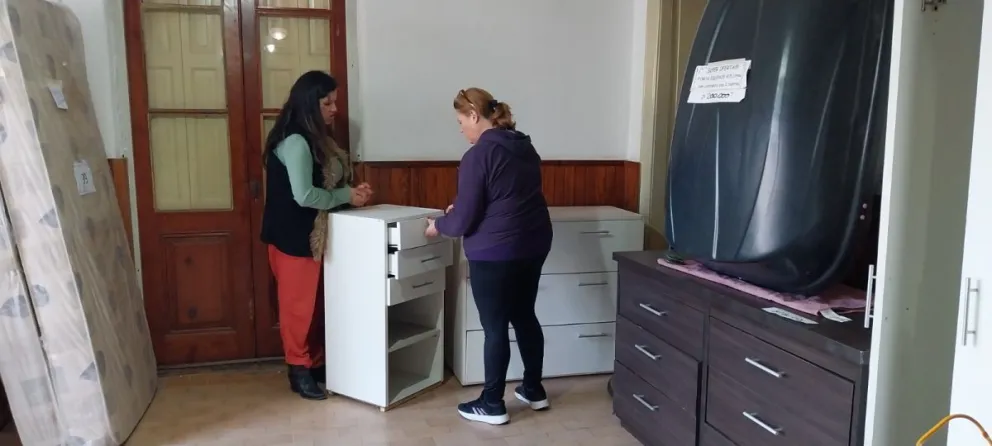 Cuando el vaciado de casas saca al mercado objetos en desuso