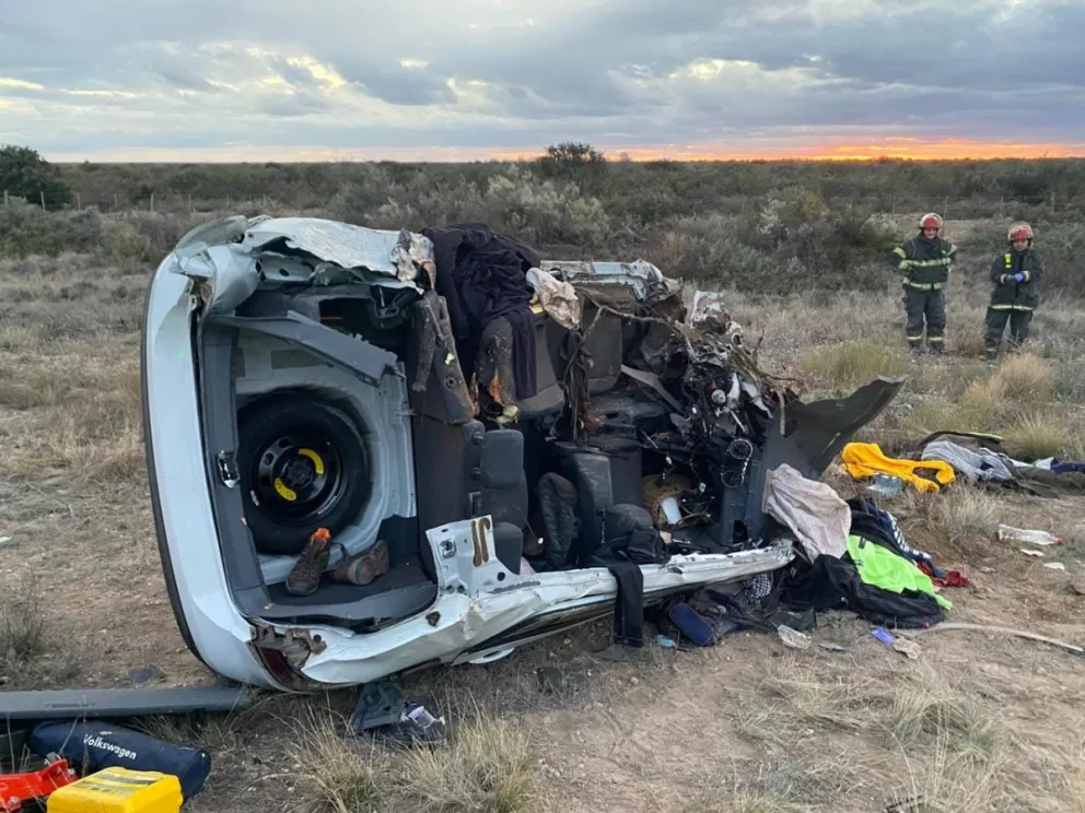 Murieron tres personas en grave accidente vial