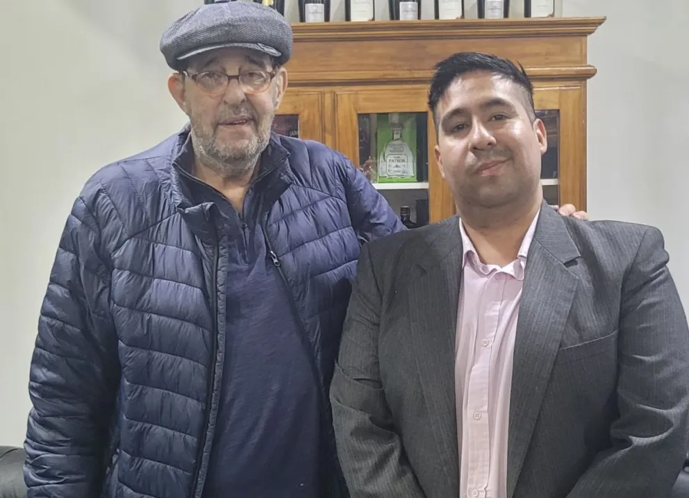 Tuvo un encuentro considerado crucial con el concejal libertario Martínez 