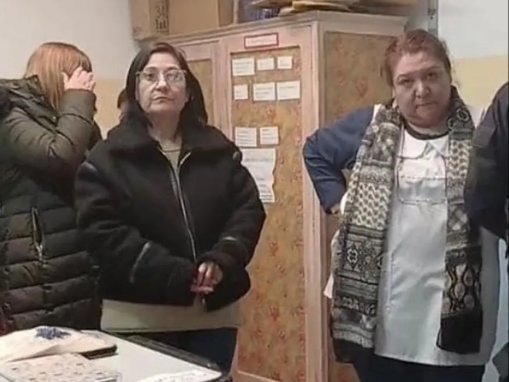 Echaron a las autoridades de la escuela donde se denunciaron abusos y restringieron sus perfiles de Facebook 