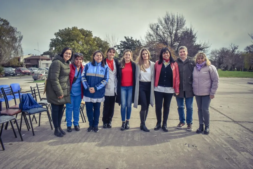Homenajearon a los vacunadores en un emotivo acto en la Plazoleta del Fundador de Viedma