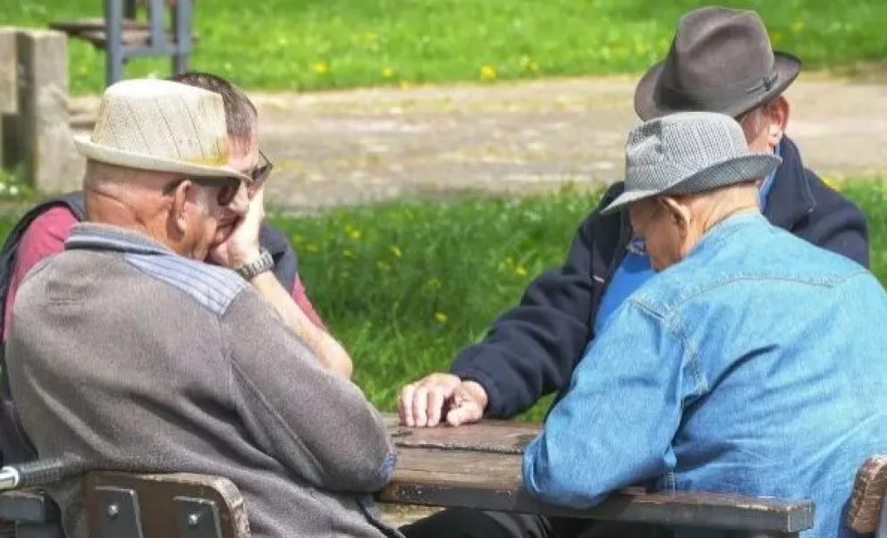 Reforma jubilatoria: la fórmula del Congreso sería "más sólida" que el DNU del Gobierno