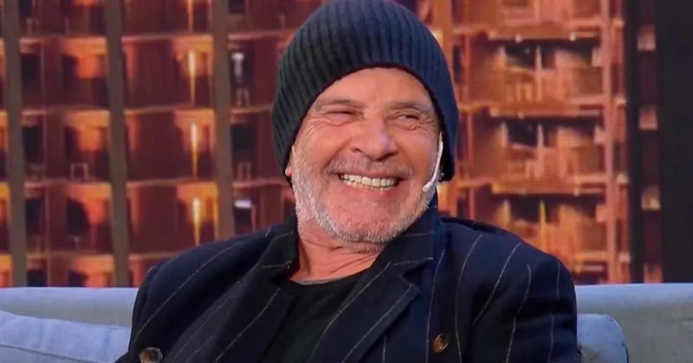 Osvaldo Laport contó la peculiar afición que tiene en su hogar: "Desnudo y con botas de goma"