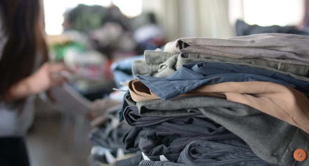 Campaña solidaria para el hogar de tránsito de Viedma: necesita ropa y calzado de hombre