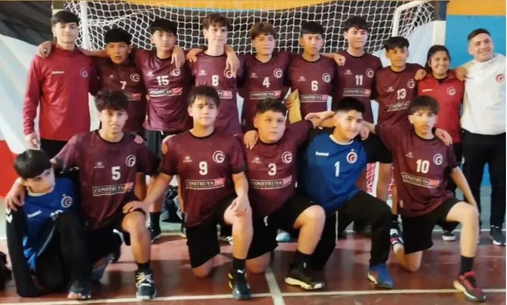 Goliat avanzó a semifinales en ambas ramas.