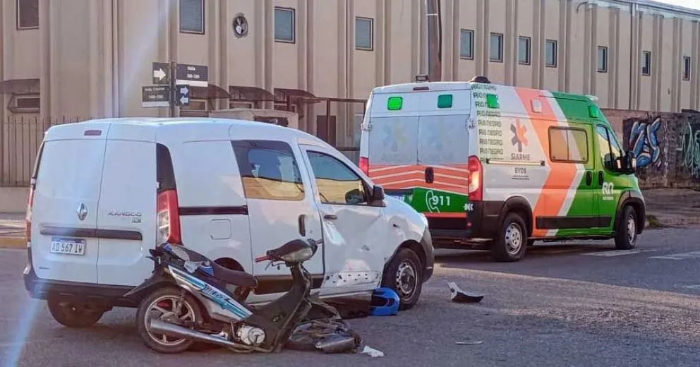 Espectacular colisión en una mañana con poco movimiento. Fotos Vanesa Schwemmler NOTICIASNET.