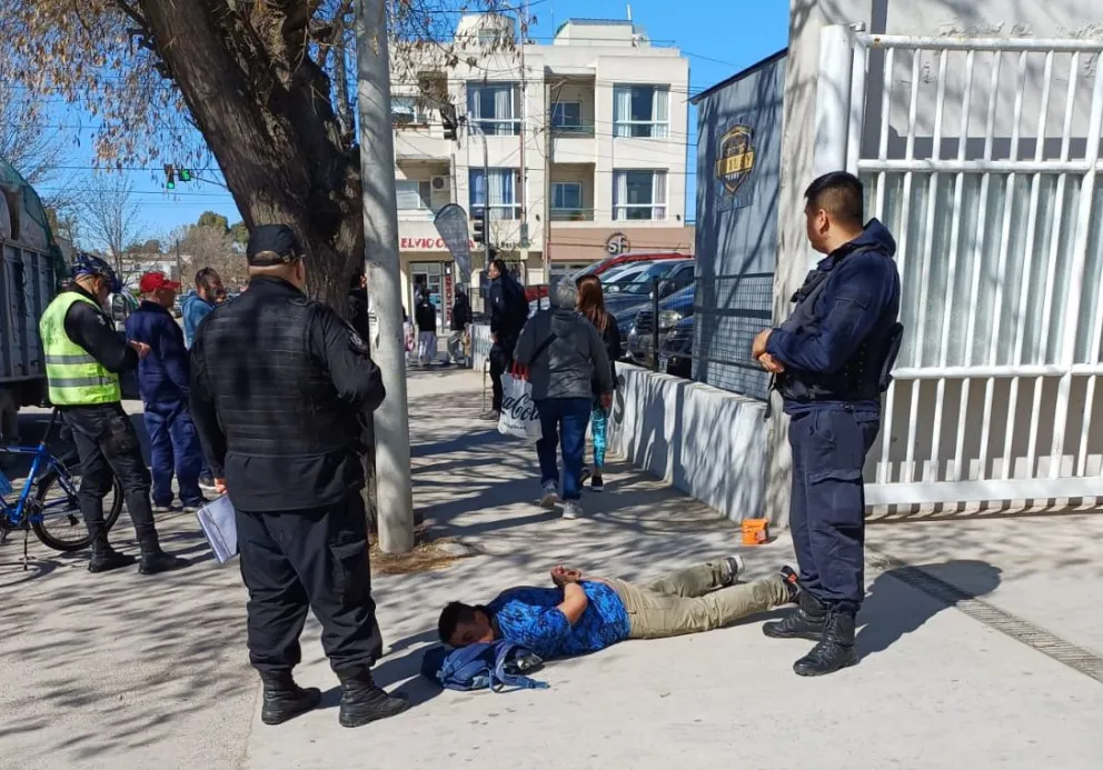 El detenido tiene unos 42 años y vive en el barrio Zatti. Foto gentileza.