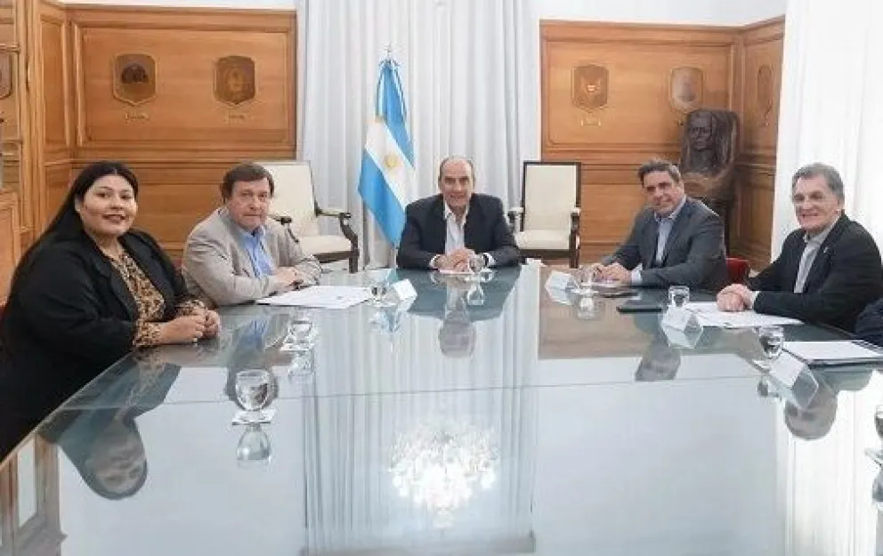 Alberto Weretilneck se reunió con Guillermo Francos y Claudio Avruj (Foto: gentileza)