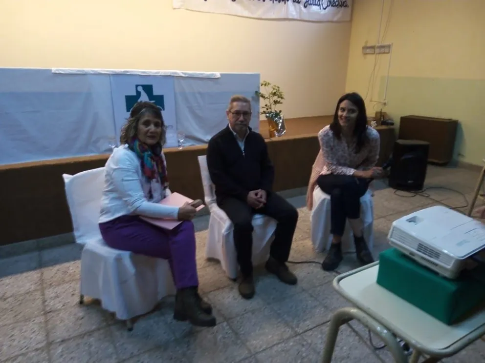 De izquierda a derecha: Nancy Ossés, Daniel Manoukian y Paula Cecchi.