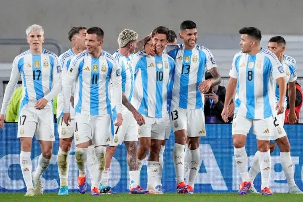 Los dirigidos por Scaloni siguen siendo los líderes.