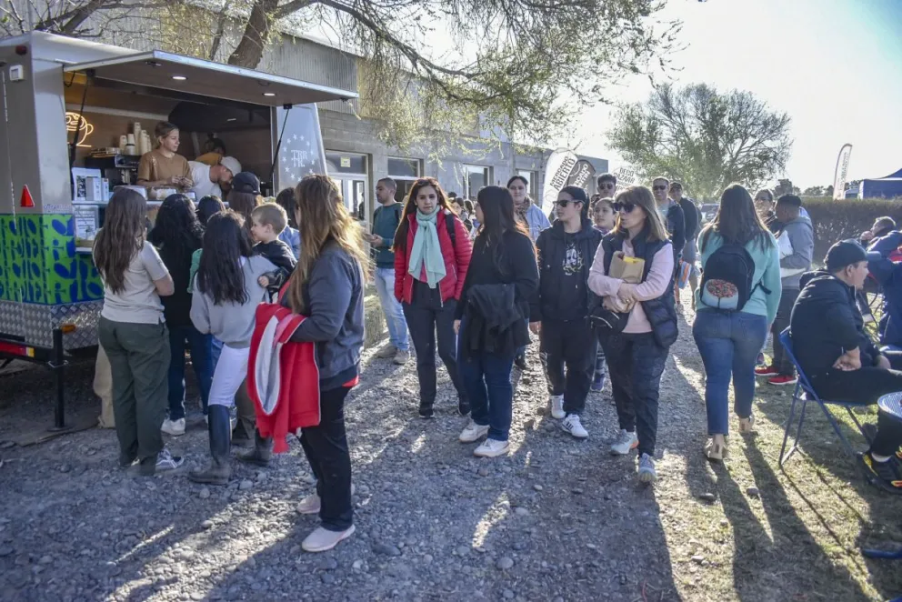 Mucha concurrencia en un evento que se hizo esperar. 