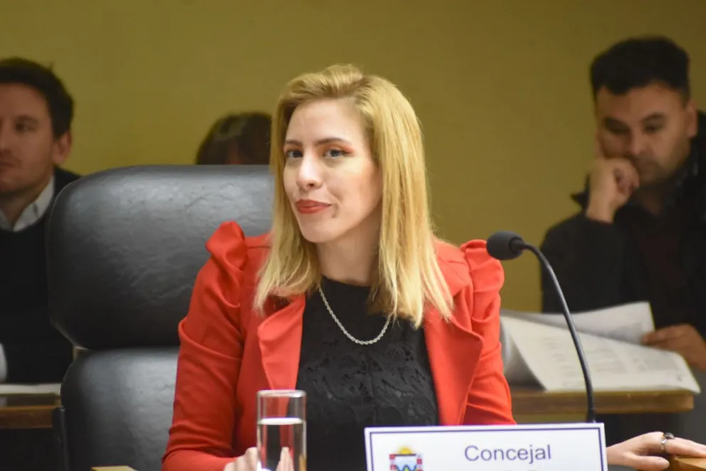 La concejala Silvina Franco confundió un pueblo de Neuquén con Río Negro. 