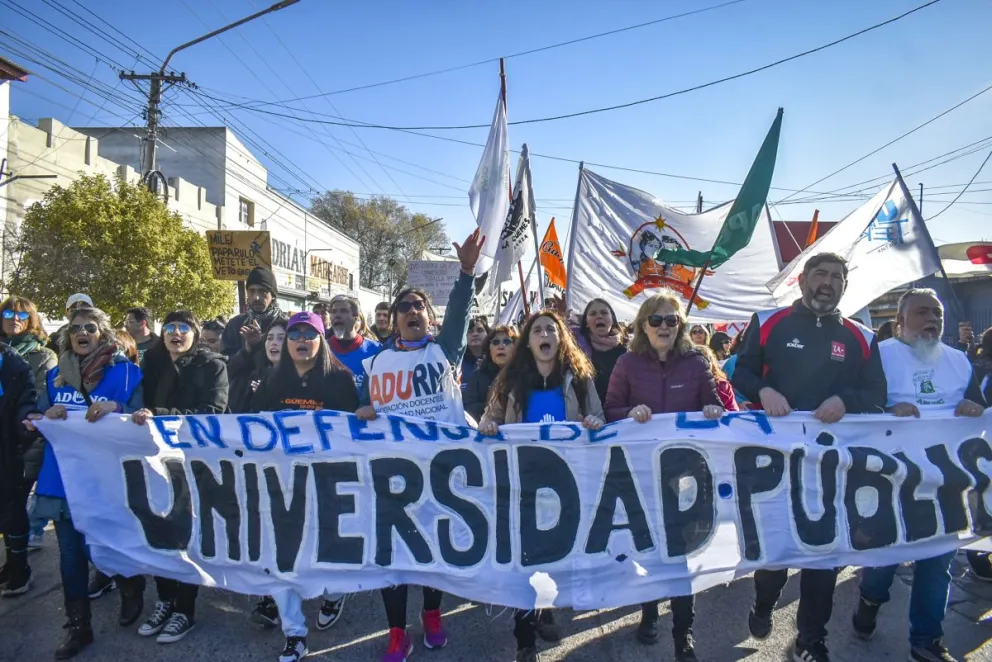 La comunidad se concentrará para exigir la actualización de salarios y presupuestos.
