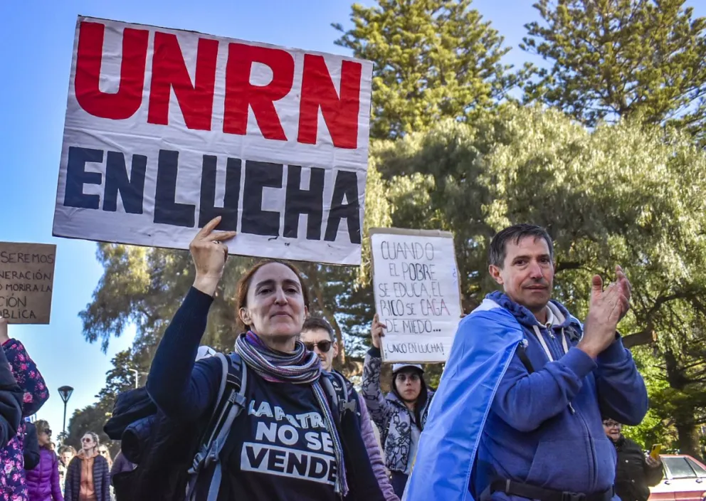 La Universidad Nacional de Río Negro sigue en lucha. Fotos archivo NoticiasNet. 