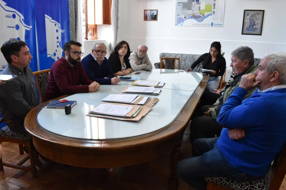 Ricardo Marino presidió la licitación para la red eléctrica en el parque industrial de Patagones 
