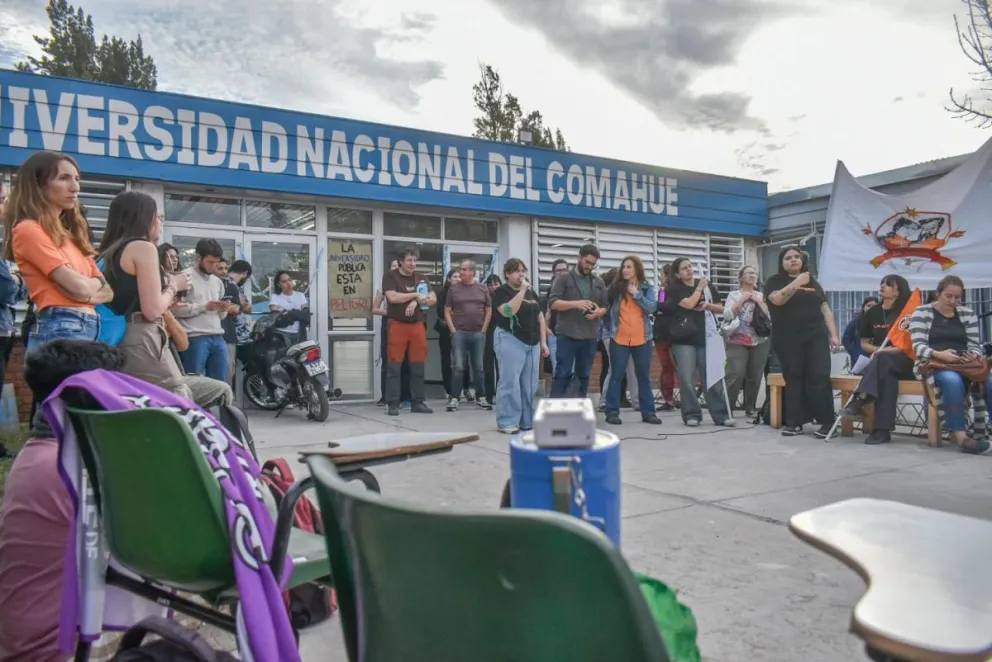 Se priorizará el mantenimiento edilicio y el funcionamiento de los servicios esenciales.