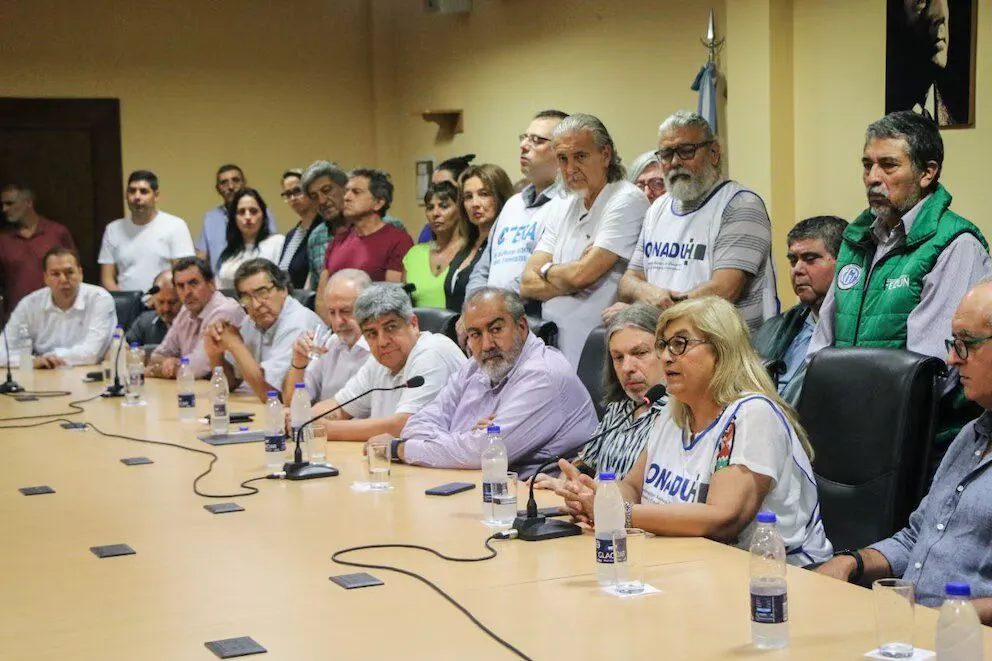 El Frente Sindical de Universidades Nacionales.