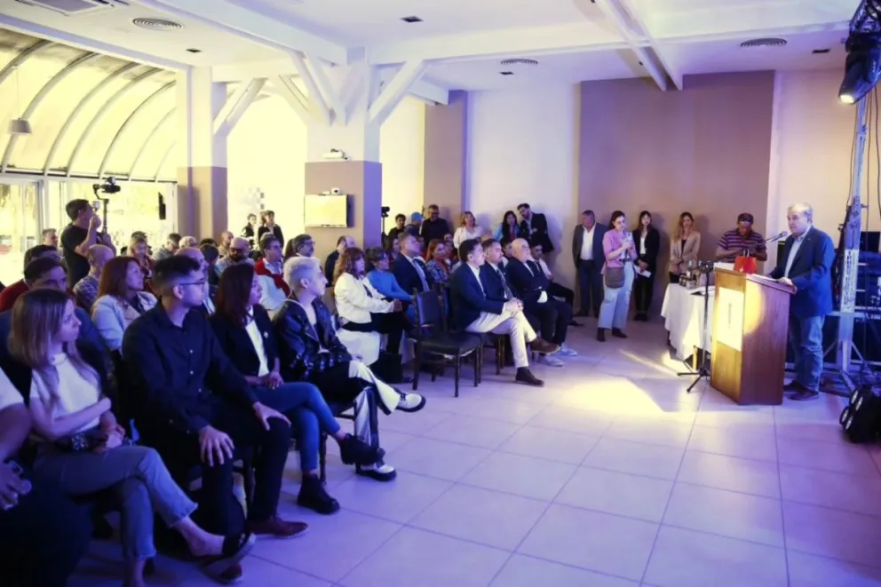 Pesatti habló ante cámaras empresariales.