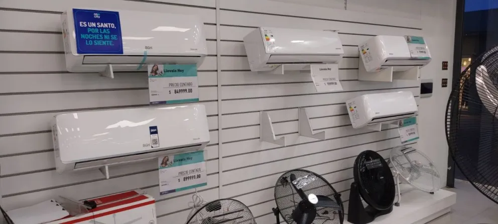 Un split cuesta como mínimo 730.000 pesos. Para la instalación hay que oblar otros 100.000 pesos.