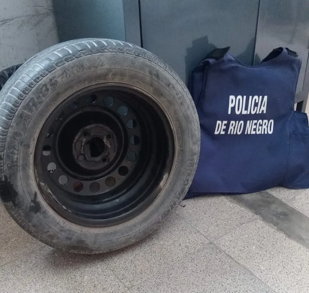 El personal policial recuperó los elementos sustraídos. 