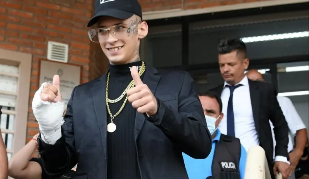 El músico está acusado de amenazas, daño y privación ilegítima de la libertad.