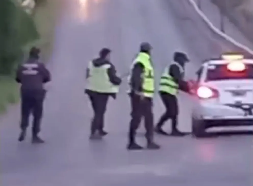 Captura del video que se viralizó en la Comarca. 