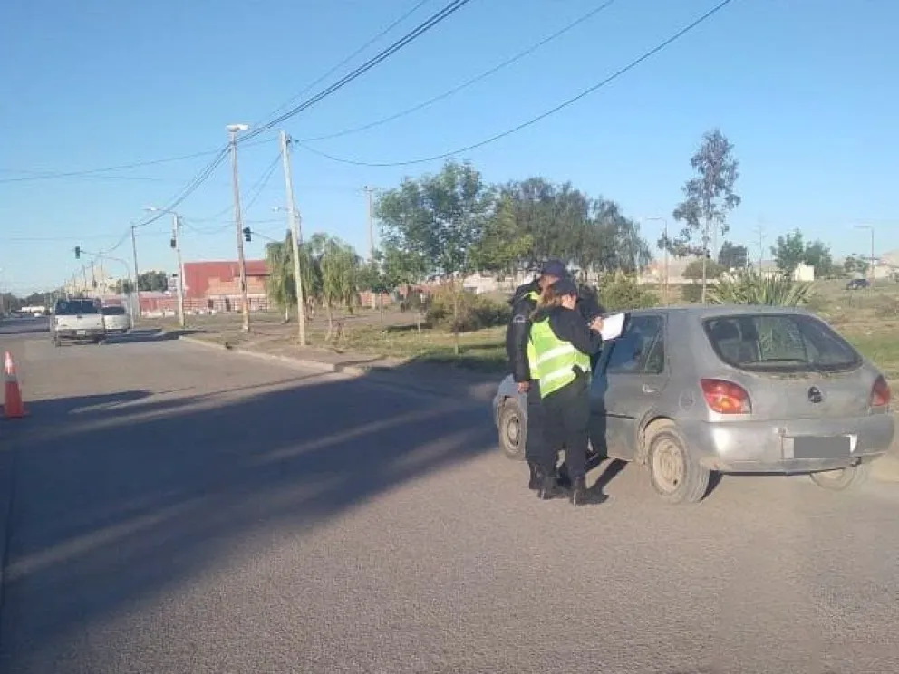 Multas y secuestros en Viedma durante el fin de semana. 