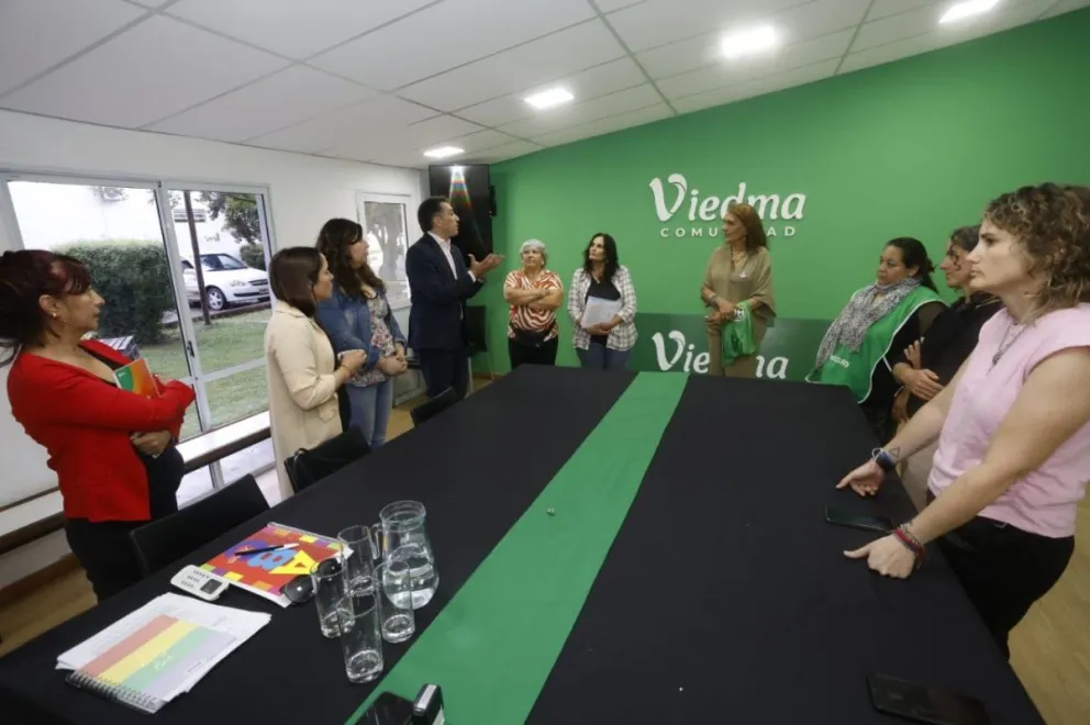 La Mesa de la Función Pública, reunida el pasado viernes en el Municipio, con el intendente Castro.
