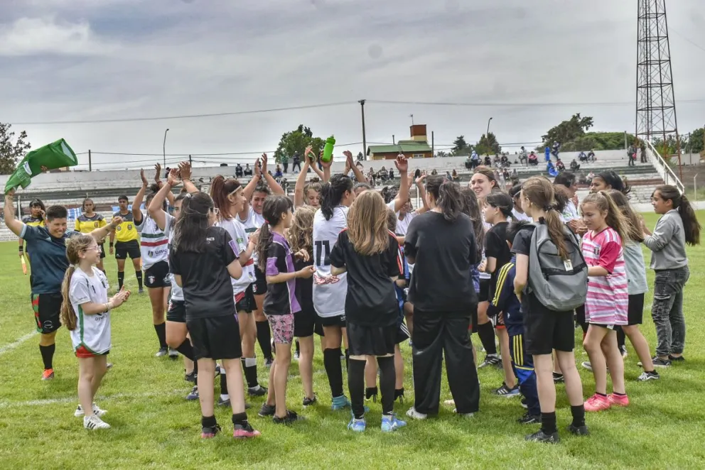 Deportivo Patagones - Jorge Newbery. Fotos: Vanesa Scwemmler para NoticiasNet