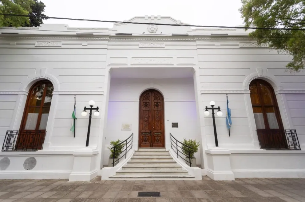  Puertas cerradas por el Día del Empleado Municipal.