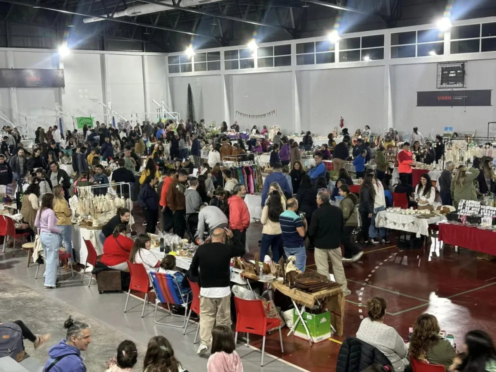 Feria "Ida y Vuelta", un clásico mensual en la UNRN. 