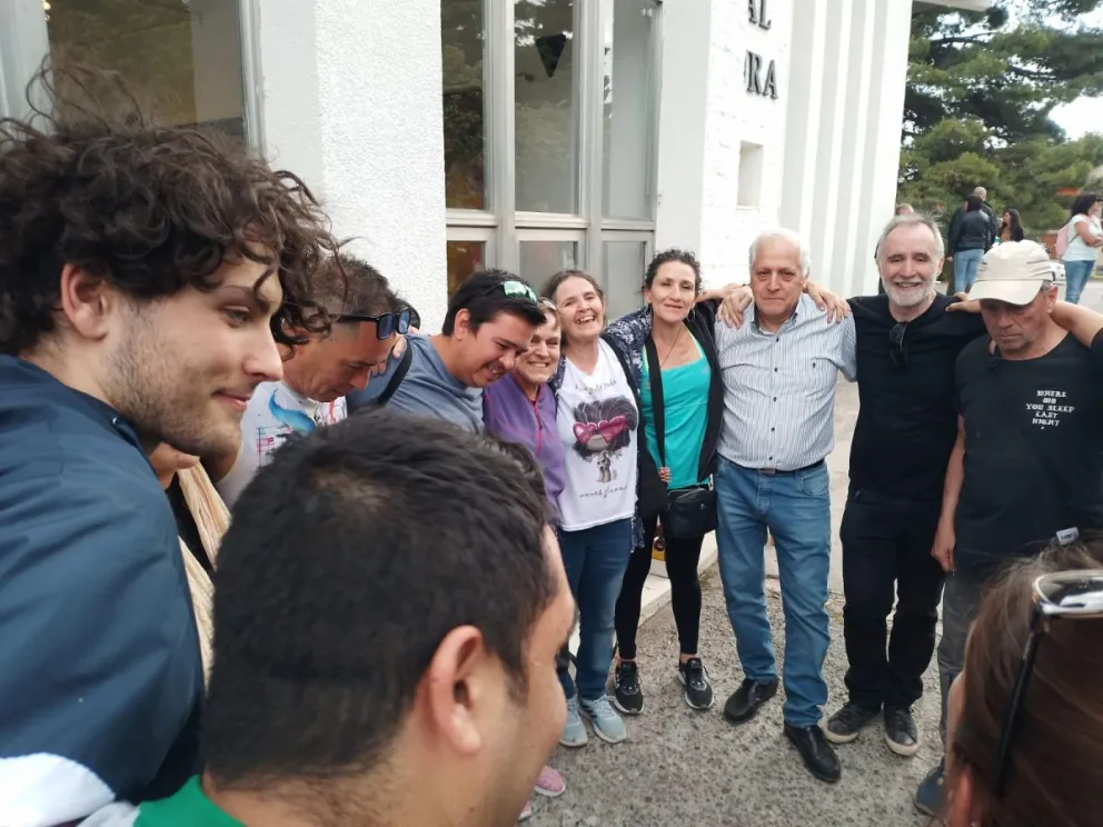 Amigos, familiares y docentes del Cultural homenajearon a Lupia. 