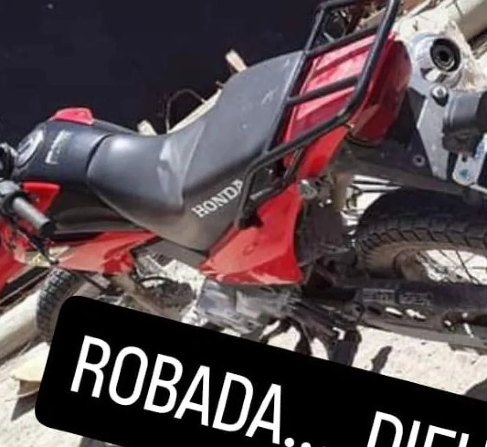 Esta es la Honda RX 125 que está desaparecida desde el domingo en ese barrio.