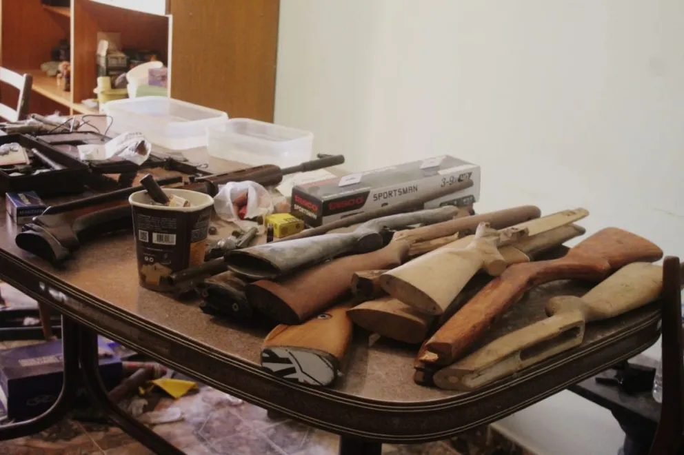 El armamento incautado será sometido a peritajes.