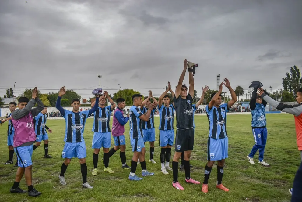 Jorge Newbery - Deportivo Patagones. Fotos: Vanesa Schwemmler para NoticiasNet