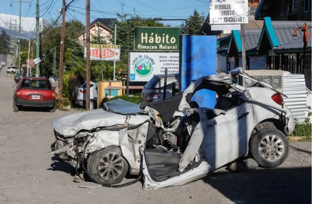 El estado de salud de la conductora es muy delicado. Foto de Matías Garay.
