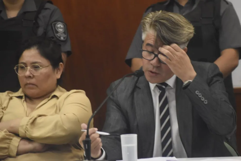 Esther Padilla Ibáñez y su abogado, Juan Pablo Merlo (Fotos: Vanesa Schwemmler)