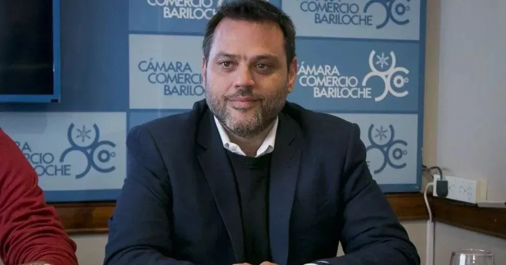Burlón es el actual presidente de la Cámara Argentina de Turismo Estudiantil (CATE),