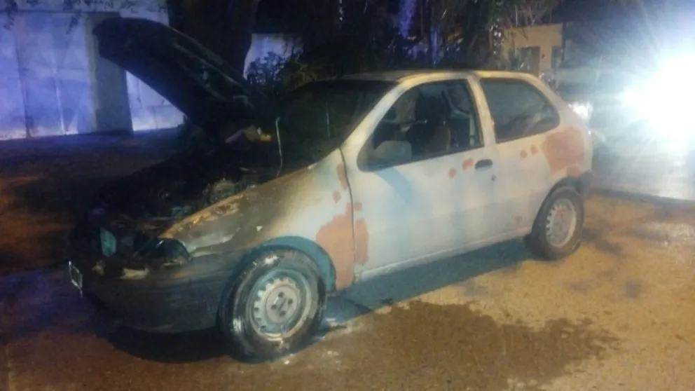 El fuego se habría originado por un desperfecto eléctrico. 