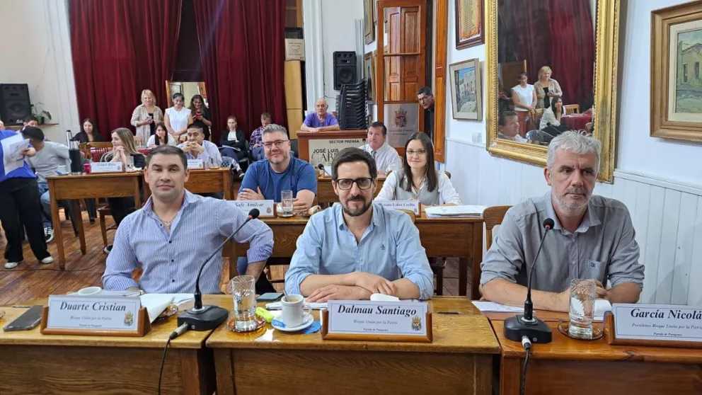 Concejo Deliberante de Patagones con fracturas. 