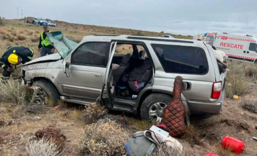 El accidente ocurrió a unos 7 kilómetros al norte de Piedra del Águila, Neuquén.